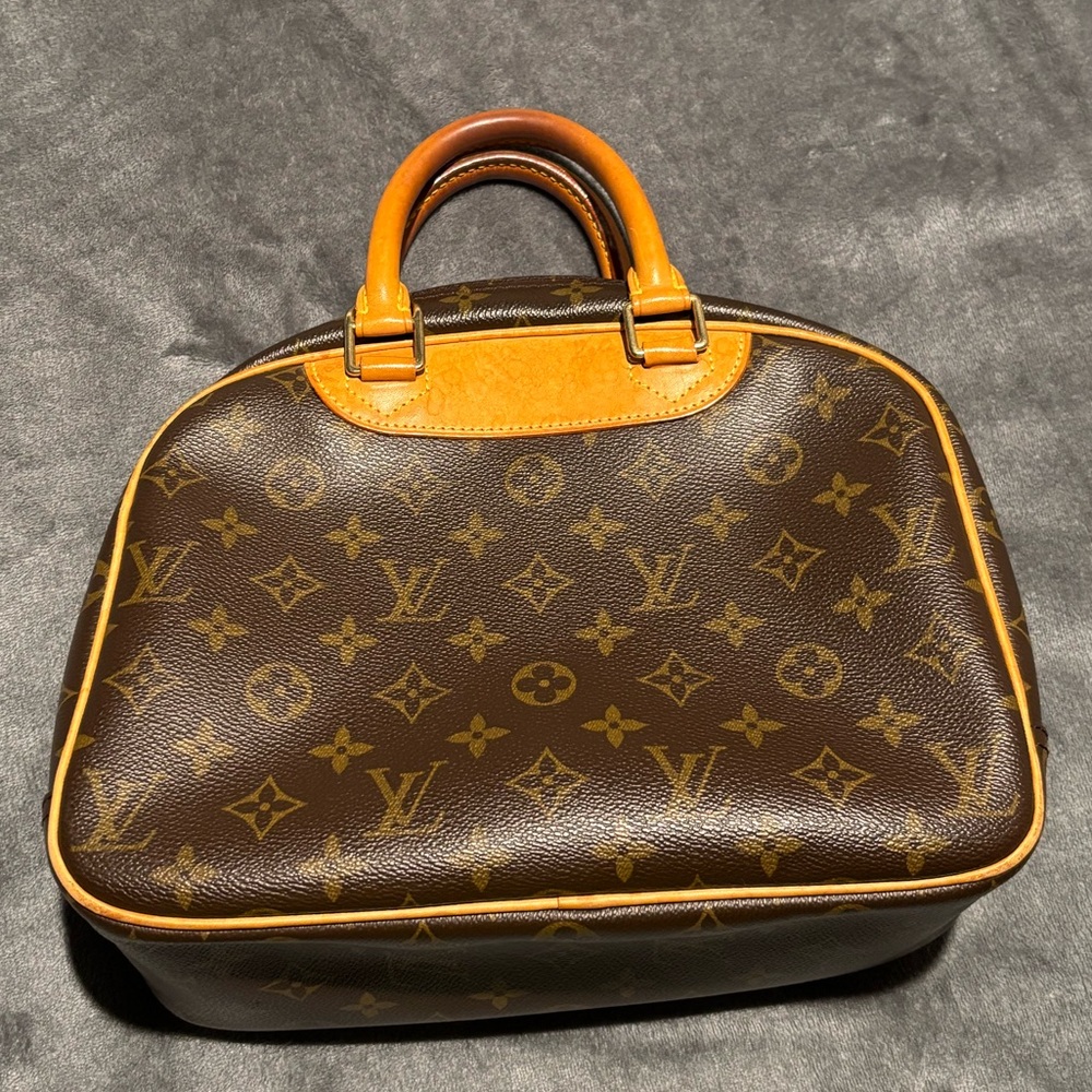 LOUIS VUITTON Small Trouville